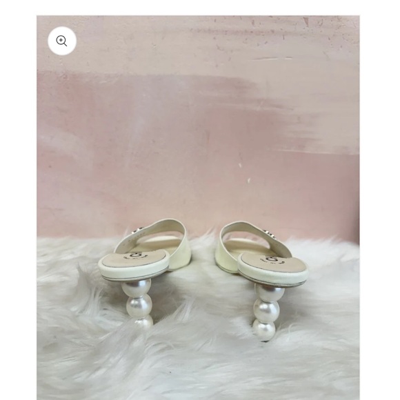 Chanel Ivory Pearl Heel Mules - Picture 6 of 8